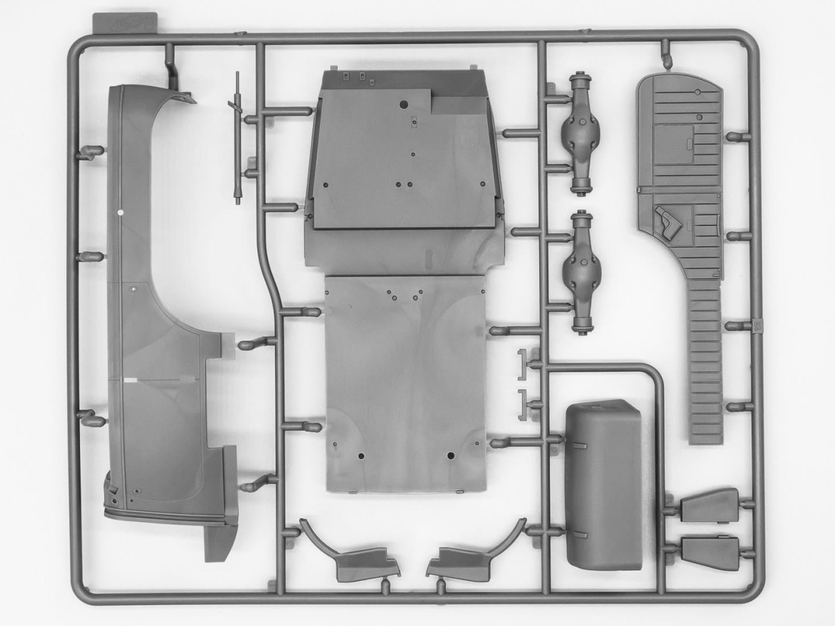 Zdjęcie dodatkowe produktu Typ G4 Soft Top 1:24 ICM 24012