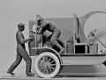 Zdjęcie dodatkowe produktu Model T 1912 Delivery Car with American Gasoline Loaders 1:24 ICM 24019