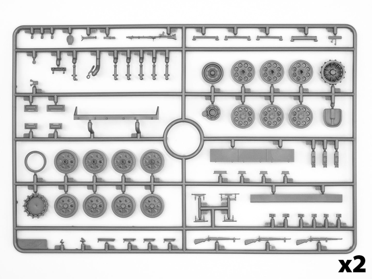 Zdjęcie dodatkowe produktu Sd. Kfz. 251/8 Ausf A Krankenpanzerwagen 1:35 ICM 35113