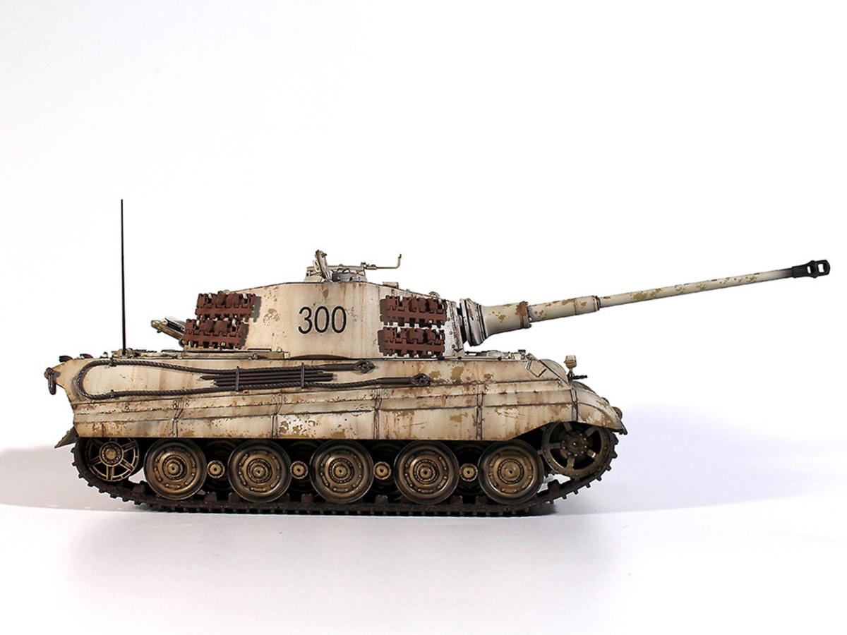 Zdjęcie dodatkowe produktu Pz.Kpfw.VI Ausf.B King Tiger with Henschel Turret (late production) 1:35 ICM 35363