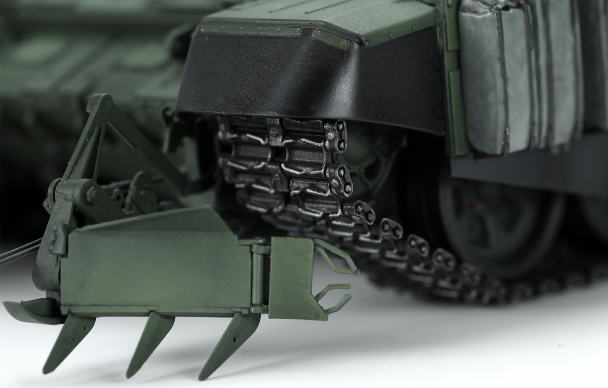 Zdjęcie dodatkowe produktu T-72B3M w/KMT-8 Mine Clearing System 1:35 Meng TS053