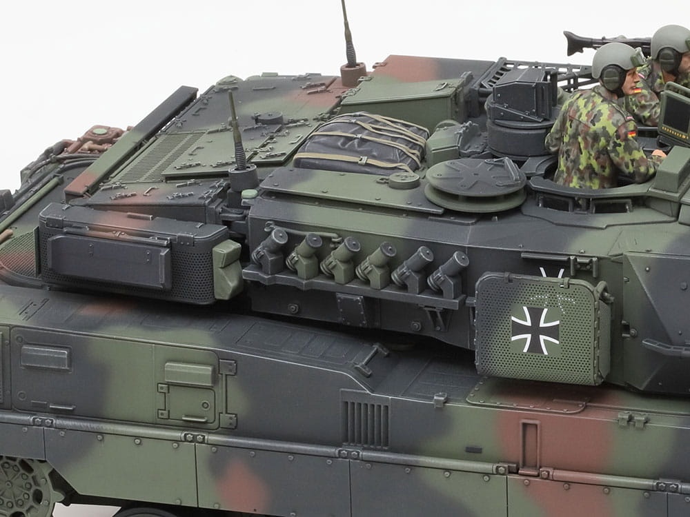 Zdjęcie dodatkowe produktu Leopard 2 A7V 1:35 Tamiya 35387