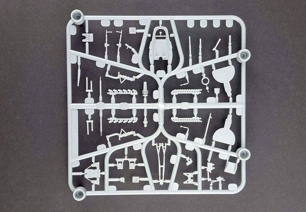 Zdjęcie dodatkowe produktu P-39N Airacobra 1:48 Arma Hobby 40011