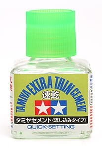 Zdjęcie główne produktu Klej z pędzelkiem Tamiya 87182 Extra Thin Cement Quick-Setting