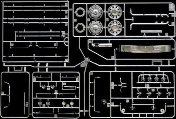 Zdjęcie dodatkowe produktu Scania R730 V8 Streamline Silver Griffin 1:24 Italeri 3906
