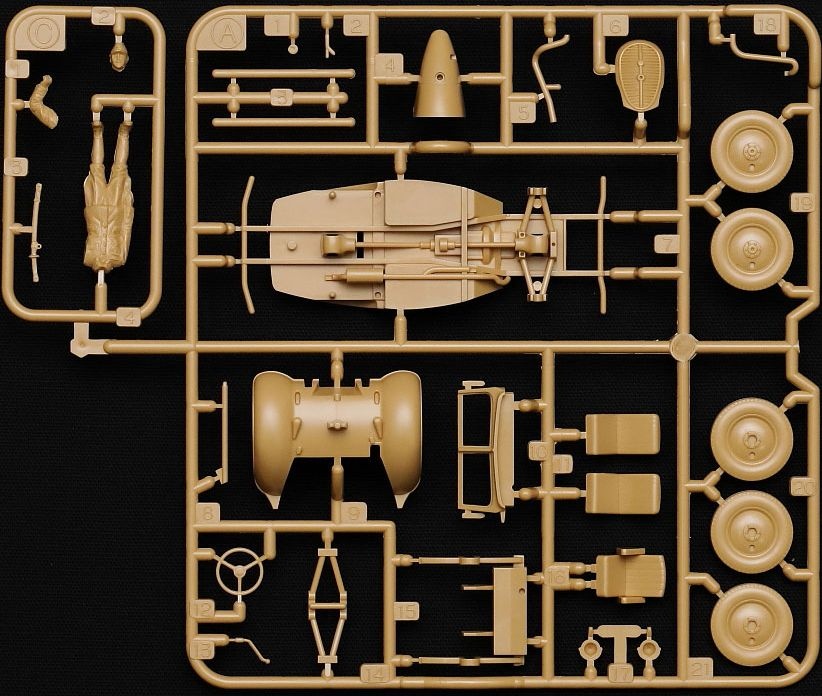 Zdjęcie dodatkowe produktu Mitsubishi Ki-46 III Type 100 and 4X4 Light Vehicle Kurogane Set 1:48 Tamiya 25217