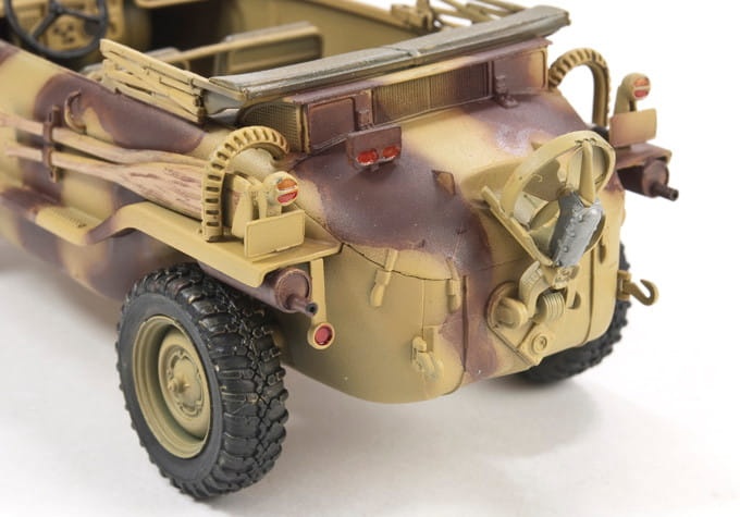 Zdjęcie dodatkowe produktu German Schwimmwagen 128 1:35 AFV Club 35228