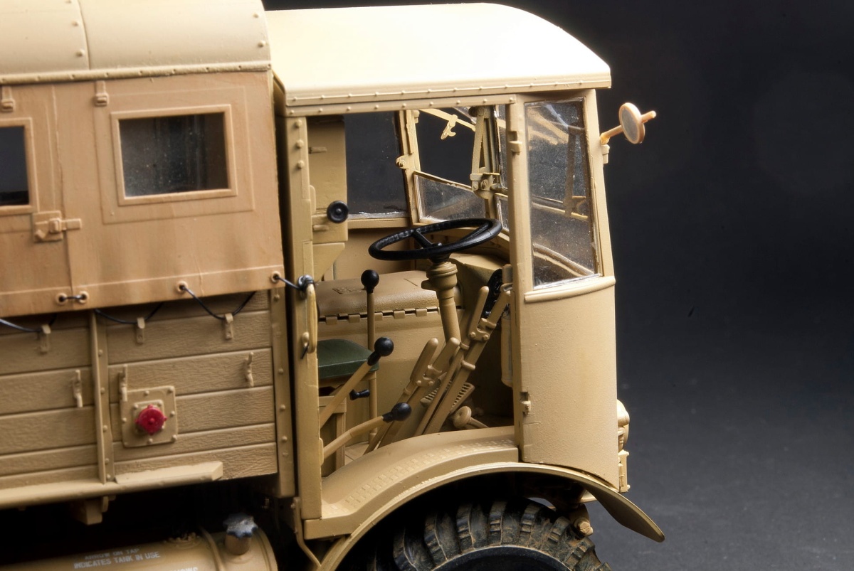 Zdjęcie dodatkowe produktu AEC Matador Mid production 1:35 AFV Club 35239