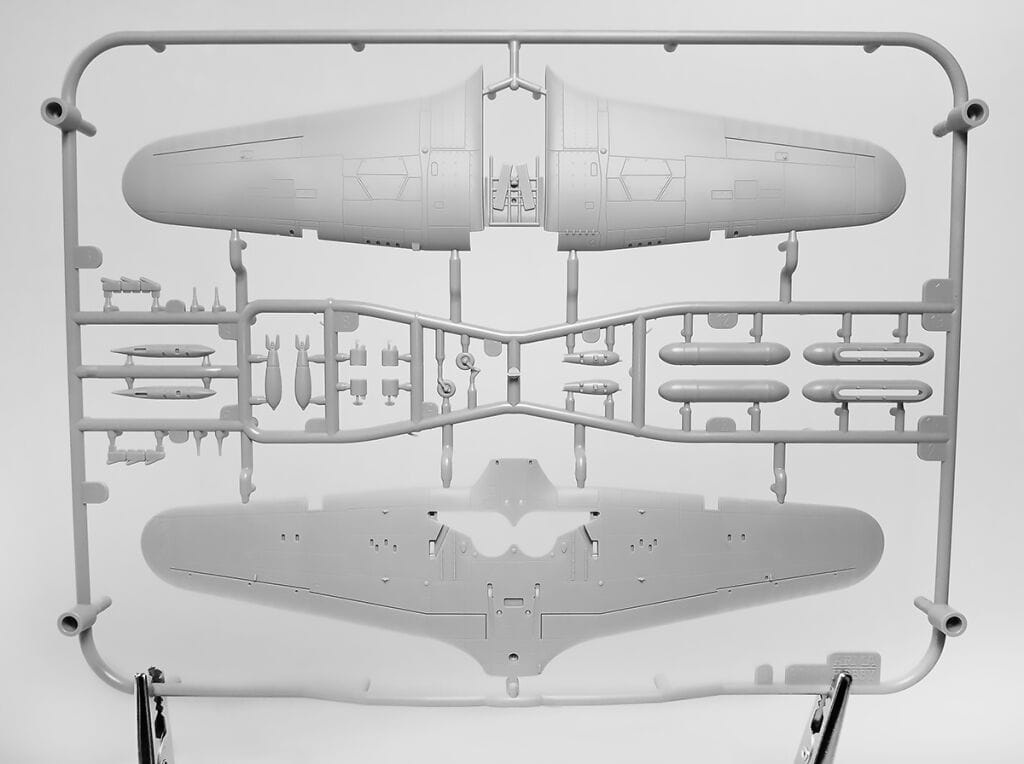 Zdjęcie dodatkowe produktu Hurricane Mk II b Model Kit 1:72 Arma Hobby 70043