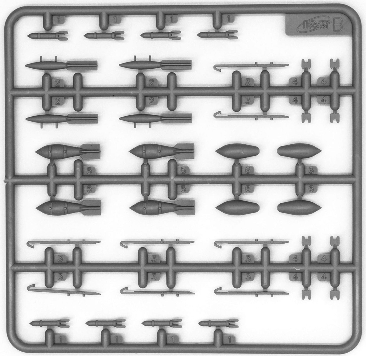 Zdjęcie dodatkowe produktu I-153 Luftwaffe z pilotami i personelem naziemnym 1:48 ICM 48094