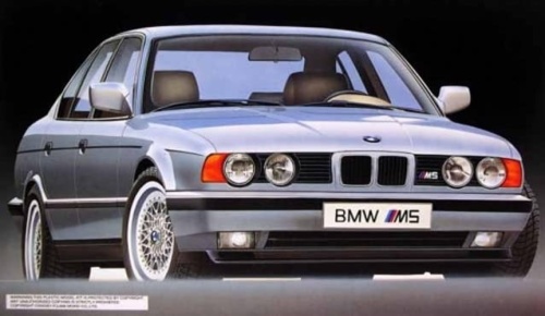 BMW M5 E34 1:24 Fujimi 126739