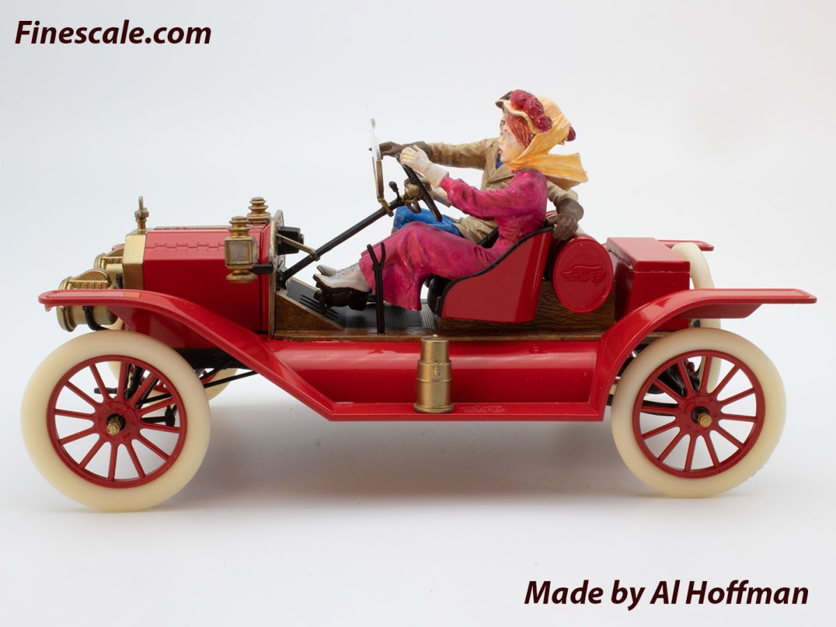 Zdjęcie dodatkowe produktu Model T 1913 Speedster with American Sport Car Drivers 1:24 ICM 24026