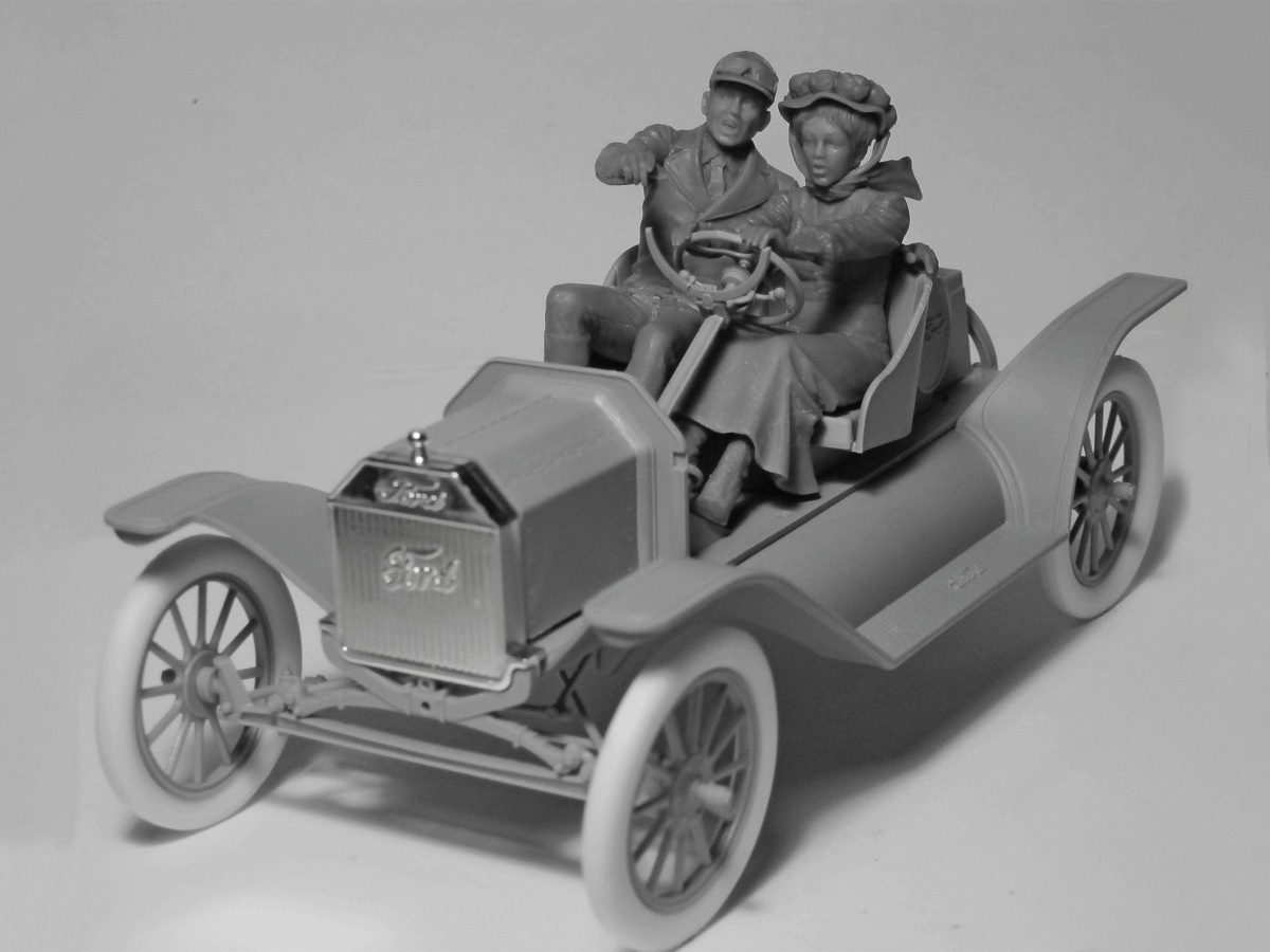 Zdjęcie dodatkowe produktu Model T 1913 Speedster with American Sport Car Drivers 1:24 ICM 24026