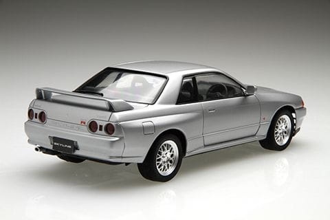 Zdjęcie dodatkowe produktu Nissan Skyline GT-R V-Spec II (R32) 1994 1:24 Fujimi 046570