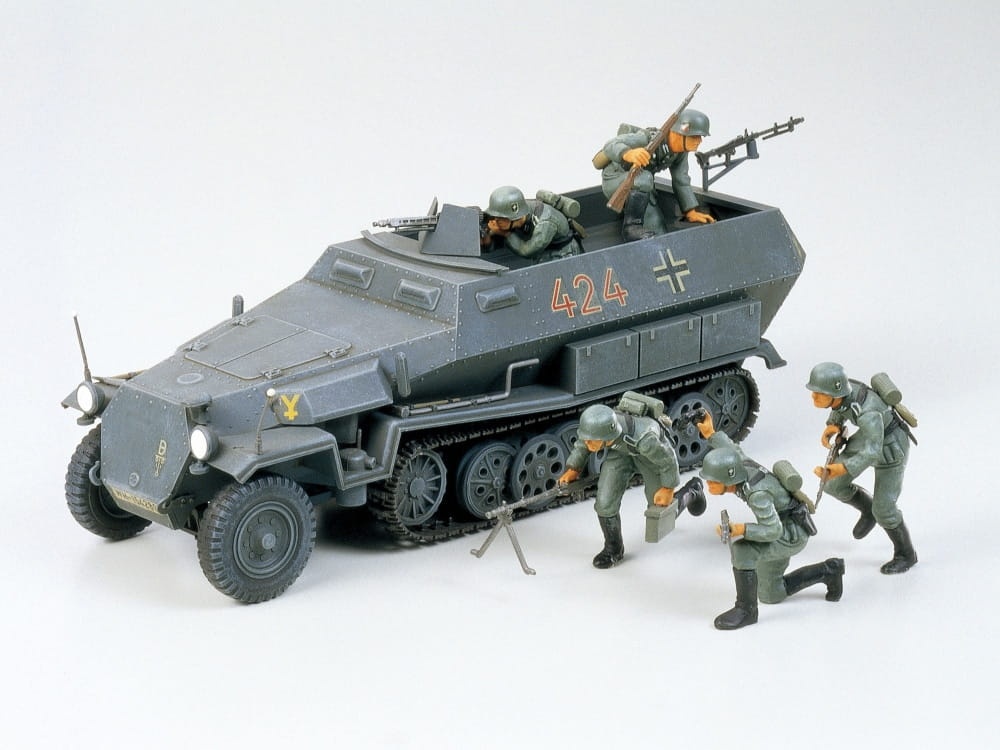 Zdjęcie dodatkowe produktu Sd.Kfz. 251/1 German Hanomag 1:35 Tamiya 35020