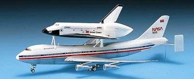 Space shuttle and Boeing 747 1:288 Academy 12708