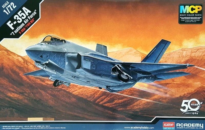 Zdjęcie dodatkowe produktu F-35A (7 nations Air Force) 1:72 Academy 12561