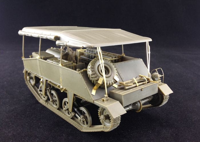 Zdjęcie dodatkowe produktu Loyd Carrier No.2 Mk.II (Tracked.Towing 6-pdr Anti-Tank Gun Tractor 1:35 Bronco CB35188