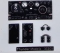 Zdjęcie dodatkowe produktu LRDG F30 Wireless Truck CMP in LRDG Service 1:35 Thunder Models 35309
