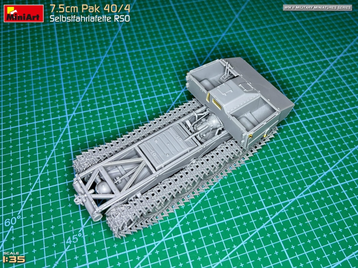 Zdjęcie dodatkowe produktu 7,5cm PaK 40/4 auf gep. Selbstfahrlafette RSO 1:35 MiniArt 35483