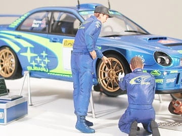 Zdjęcie dodatkowe produktu Zestaw figurek mechaników samochodowych 1:24 Tamiya 24266