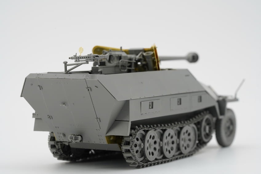 Zdjęcie dodatkowe produktu Sd.Kfz.251/22 w/ 7,5 cm PaK 40 Pakwagen 1:35 Border Model BT043