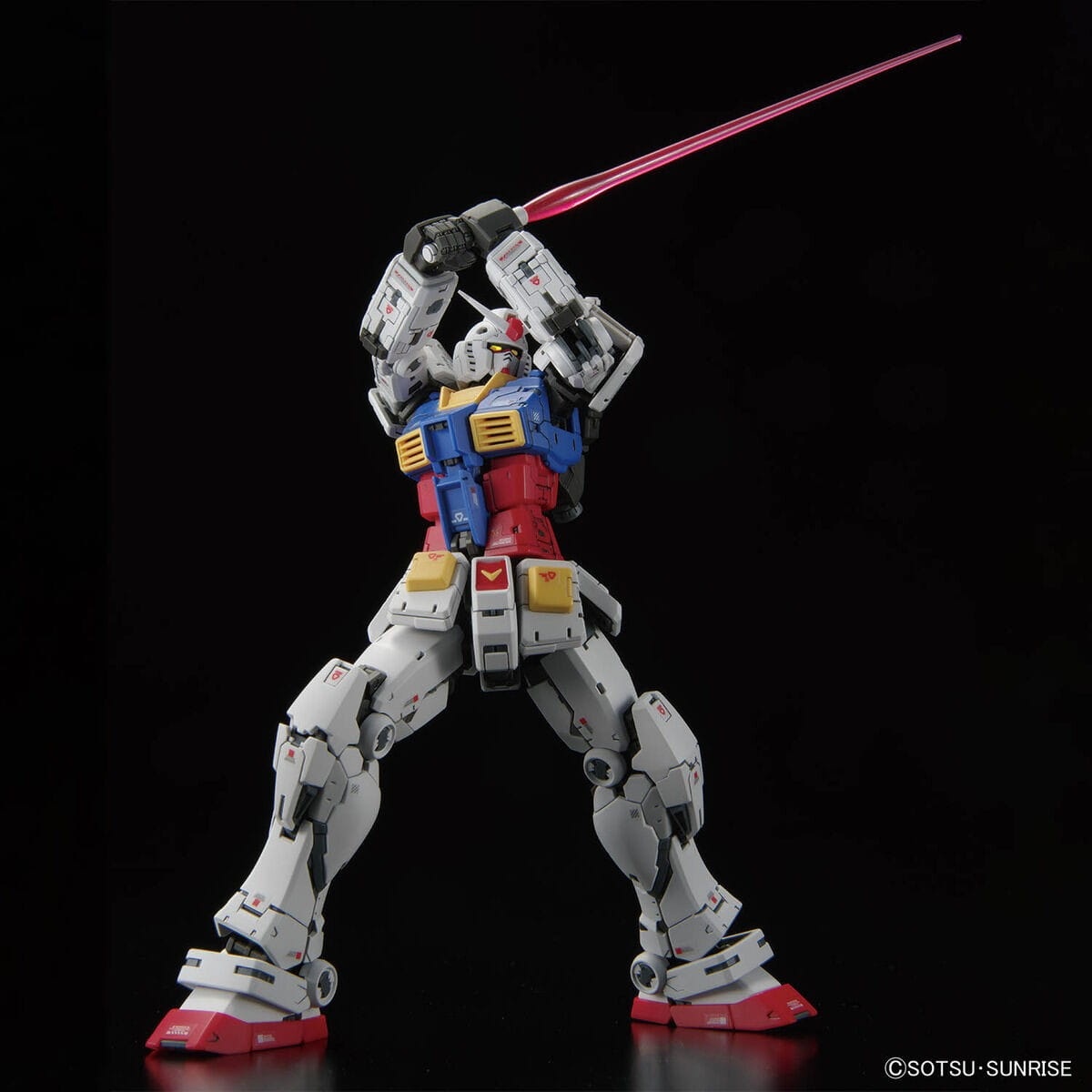 Zdjęcie dodatkowe produktu Gunpla RX-78-2 Gundam (Ver. 2.0) RG 1:144