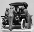 Zdjęcie dodatkowe produktu Amerykańscy mechanicy (lata 1910) 1:24 ICM 24009