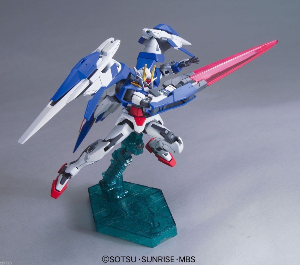 Zdjęcie dodatkowe produktu Gunpla  HG00 GN-0000+GNR-010 00 Raiser + GN Sword III HG00 1:144