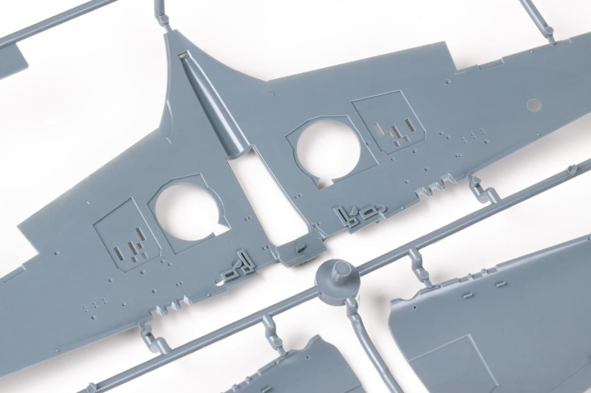 Zdjęcie dodatkowe produktu P-40E Warhawk Pacific Star Dual Combo Limited Edition 1:48 Eduard 11185