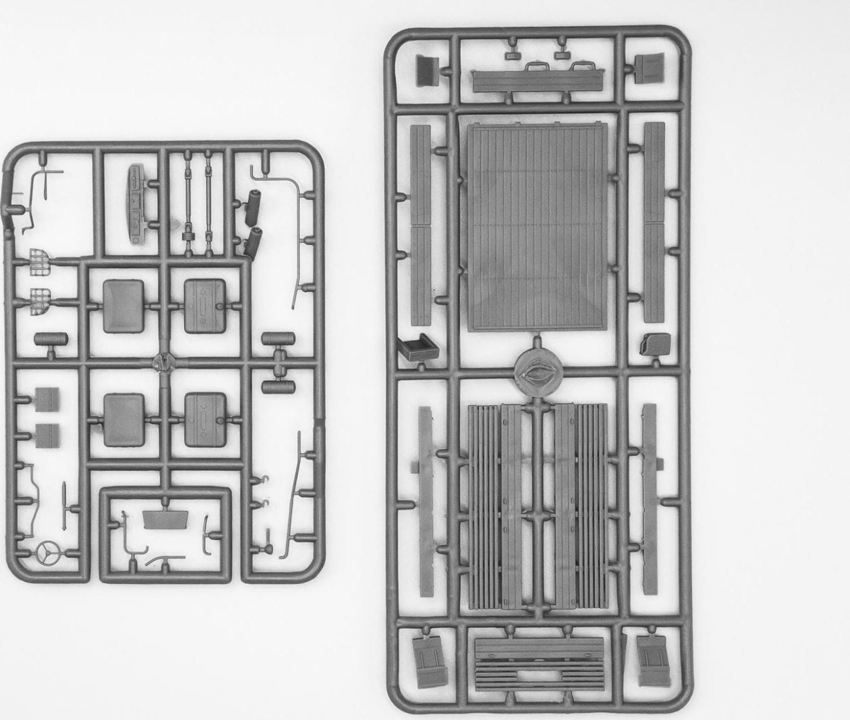 Zdjęcie dodatkowe produktu ZіL-131 AFU with DShKM 1:72 ICM 72821