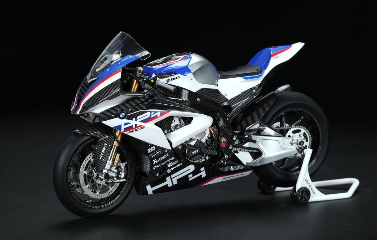 Zdjęcie dodatkowe produktu BMW HP4 Race 1:9 Meng MT004