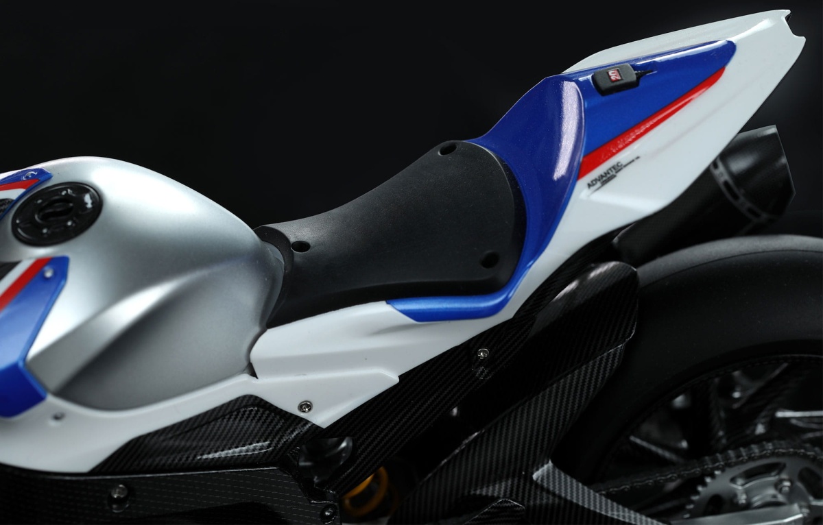 Zdjęcie dodatkowe produktu BMW HP4 Race 1:9 Meng MT004