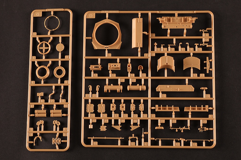 Zdjęcie dodatkowe produktu Niemiecki Pz.Kpfw. IV Ausf.H Medium Tank 1:48 Hobby Boss 84841
