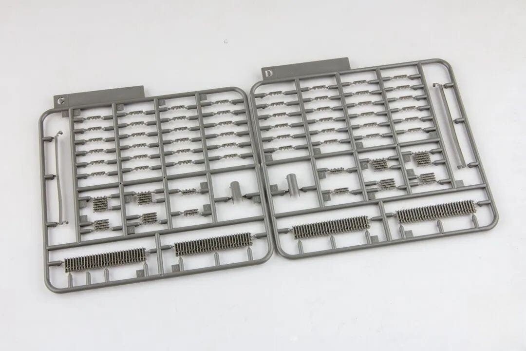 Zdjęcie dodatkowe produktu Tiger I Initial Sd.Kfz.181 Pz.Kpfw.VI Ausf.E 1:72 Border Model TK7204