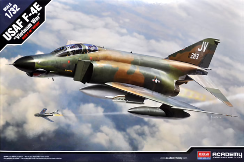 USAF F-4E Vietnam War 1:32 Academy 12133