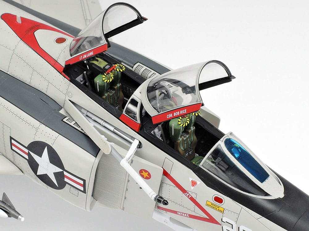 Zdjęcie dodatkowe produktu McDonnell Douglas F-4B Phantom II 1:48 Tamiya 61121