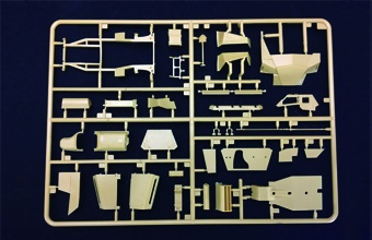 Zdjęcie dodatkowe produktu Humber Mk. I Scout Car and Crew Set 1:35 Bronco CB35009SP