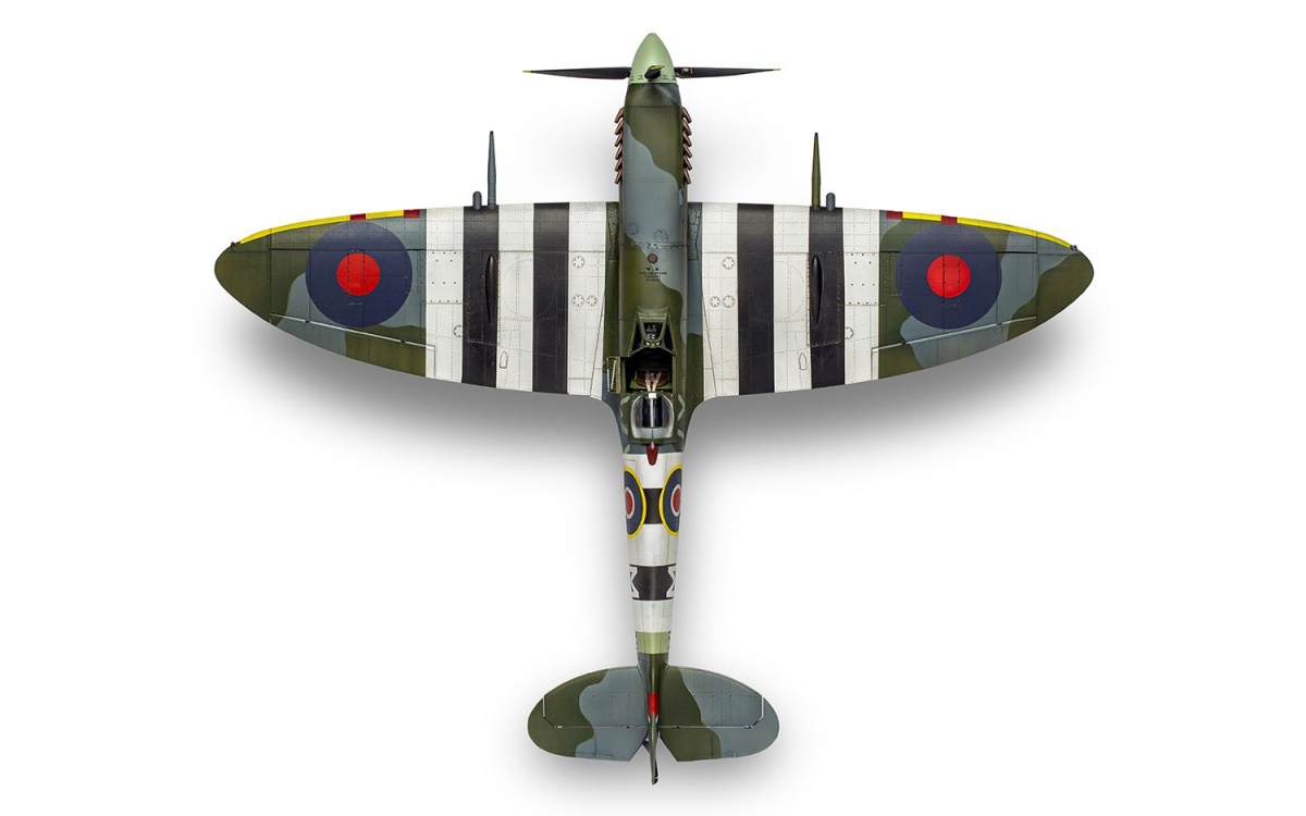Zdjęcie dodatkowe produktu Supermarine Spitfire Mk.IXc - Flying Dray 1:24 Airfix 17001A