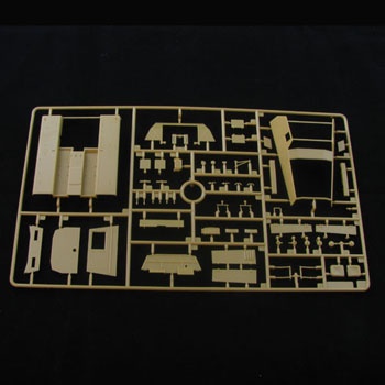 Zdjęcie dodatkowe produktu 15cm Panzerwerfer 42 (Zehnling) auf sWS 1:35 Bronco CB35070