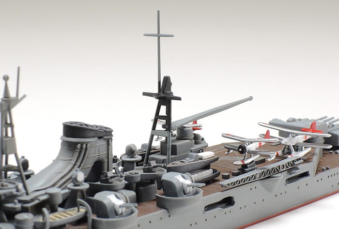 Zdjęcie dodatkowe produktu Mogami (Japoński Lekki Krążownik) 1:700 Tamiya 31359