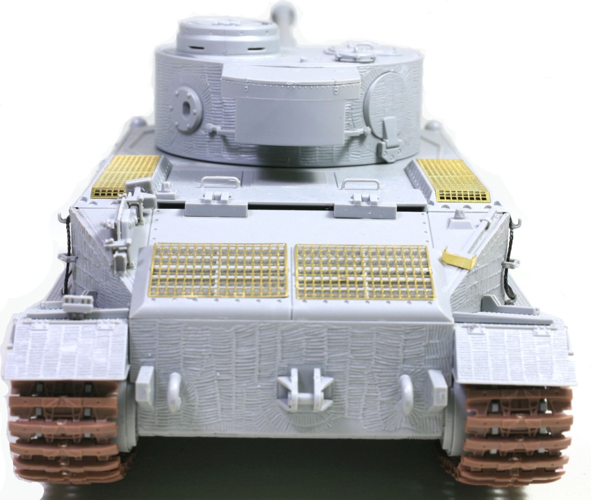 Zdjęcie dodatkowe produktu Panzerbefehlswagen Tiger (P) 003 With Zimmerit In May 1944 1:35 Amusing Hobby 35A059