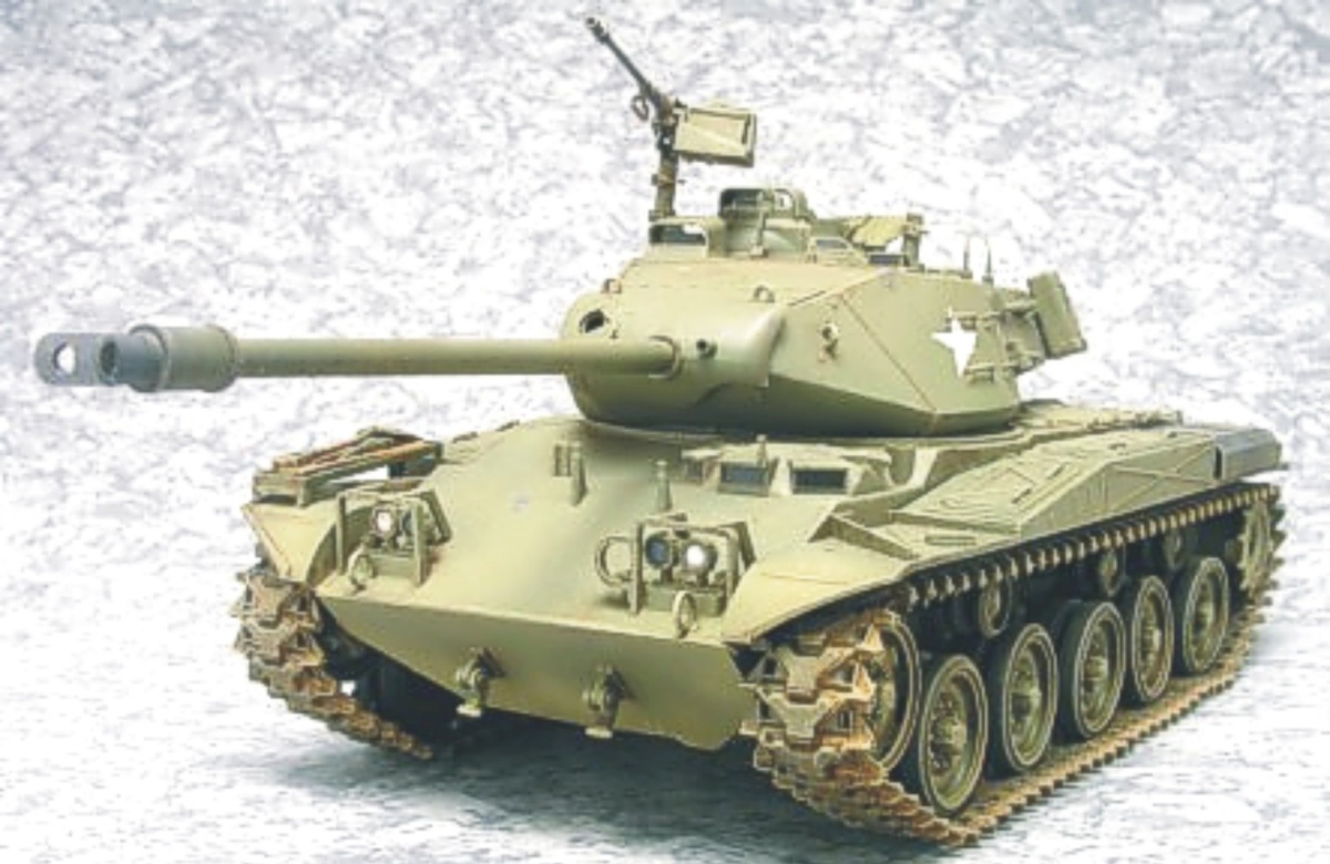 Zdjęcie dodatkowe produktu Czołg lekki M41A3 Walker Bulldog 1:35 AFV Club 35041