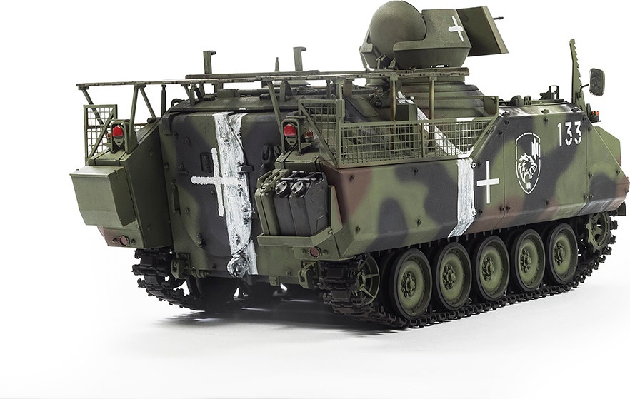 Zdjęcie dodatkowe produktu Bojowy wóz piechoty YPR-765 PRI.50 z karabinem maszynowym M2 Hb kaliber .50 1:35 AFV Club 35361