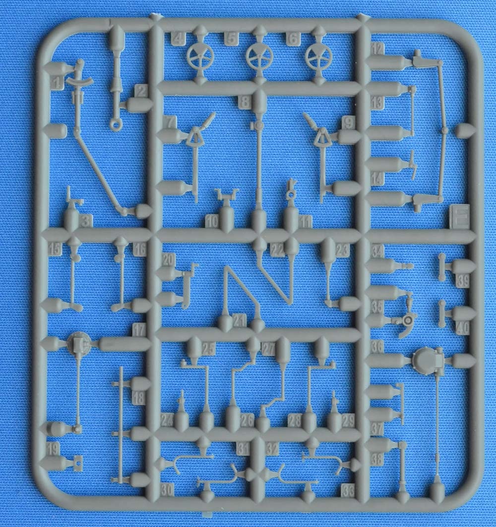 Zdjęcie dodatkowe produktu 203mm Stalin's Sledgehammer B-4 1:72 ACE 72599