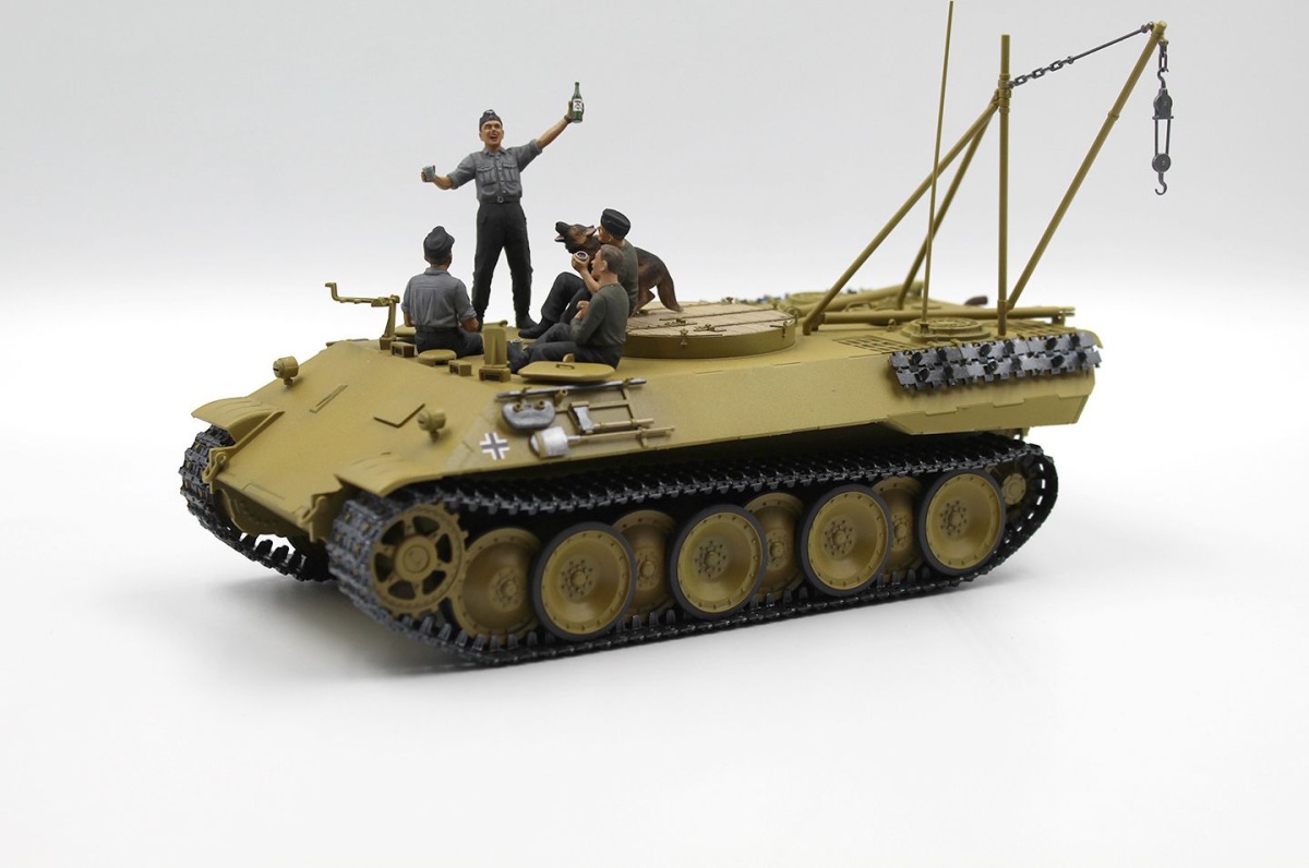 Zdjęcie dodatkowe produktu "Prost!" Między bitwami na Bergepantherze 1:35 ICM 35343