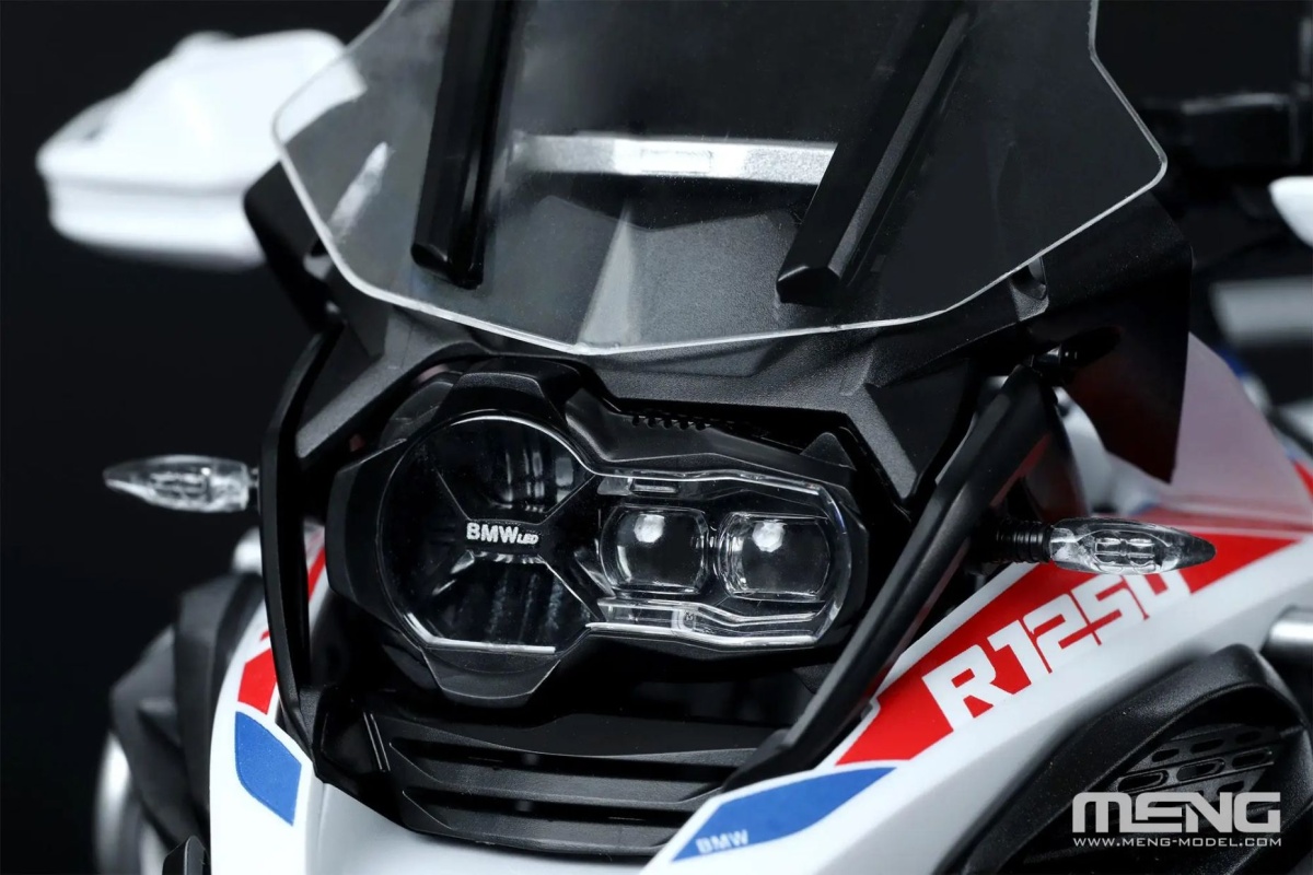 Zdjęcie dodatkowe produktu BMW R 1250 GS ADV (wstępnie pomalowany) 1:9 Meng MT005S
