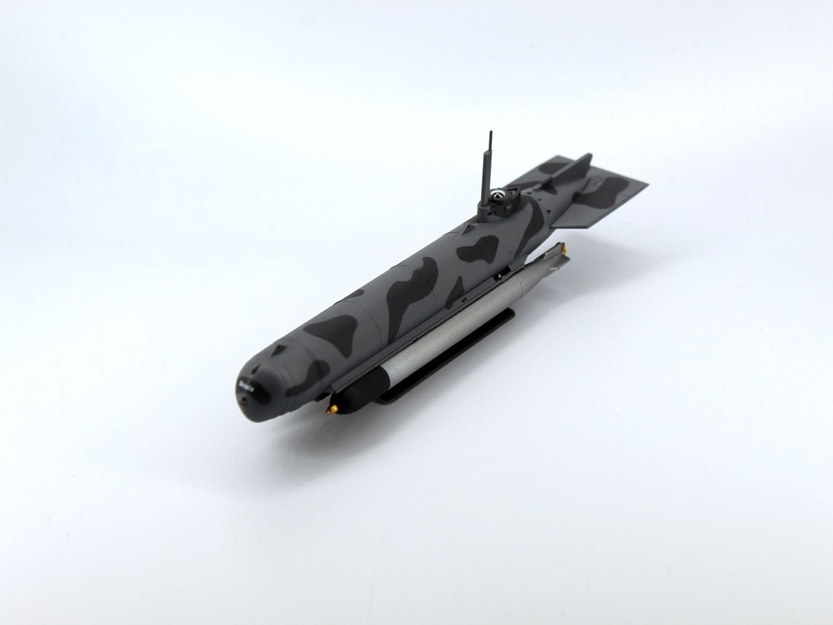 Zdjęcie dodatkowe produktu Niemiecki miniaturowy okręt podwodny typu Molch z okresu II WŚ 1:72 ICM S019