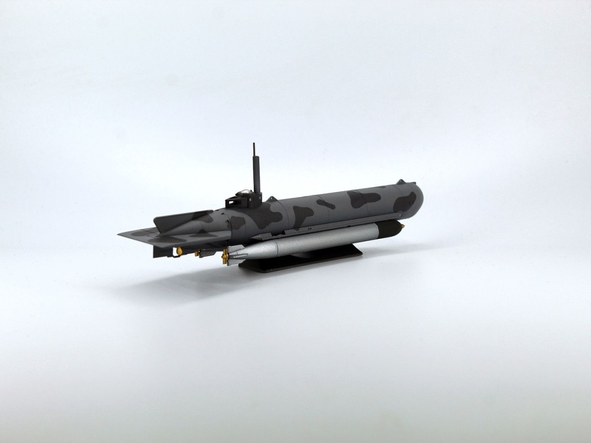 Zdjęcie dodatkowe produktu Niemiecki miniaturowy okręt podwodny typu Molch z okresu II WŚ 1:72 ICM S019