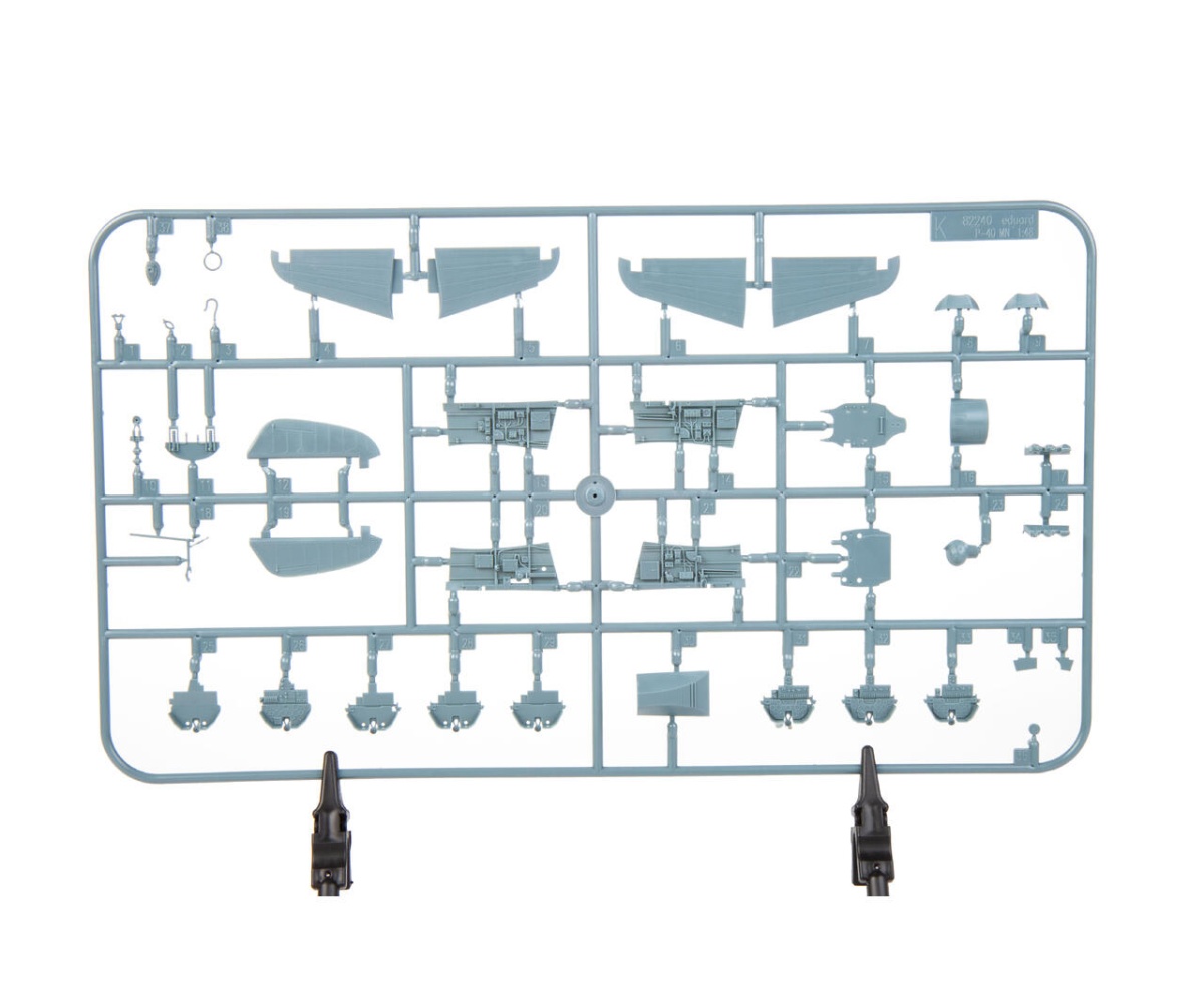 Zdjęcie dodatkowe produktu P-40N Warhawk ProfiPack Edition 1:48 Eduard 82242